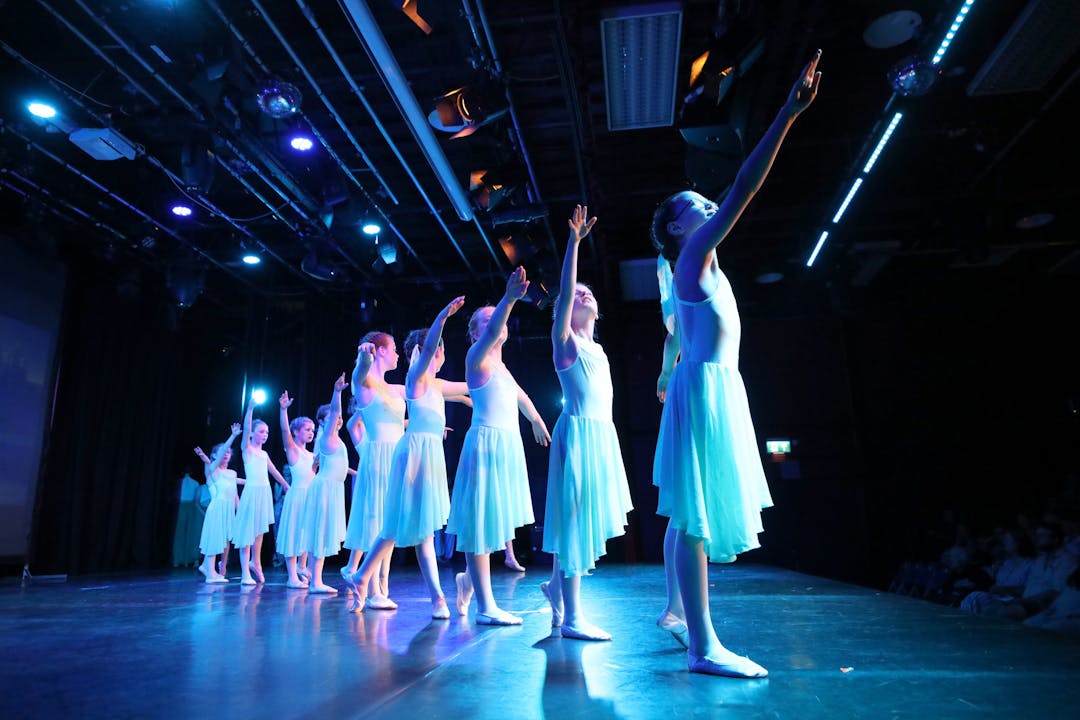 Centre Pointe Creative Dance Academy -  Ballet, Tap & Modern jazz (Juniors) - image 4