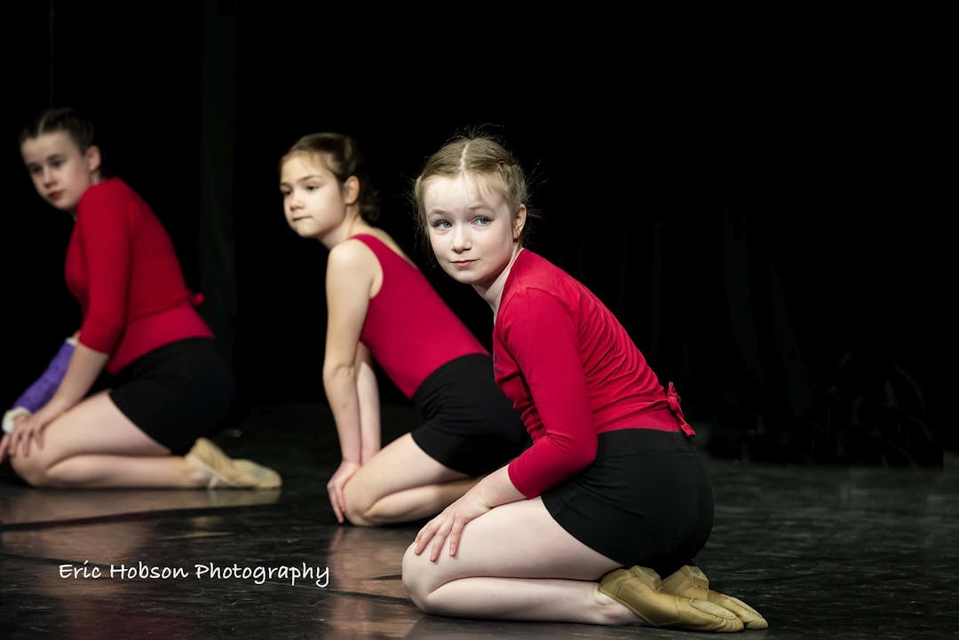Centre Pointe Creative Dance Academy -  Ballet, Tap & Modern jazz (Juniors) - image 5